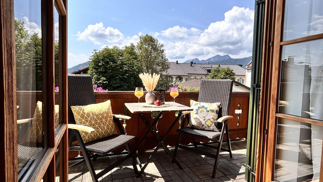Balkon mit Sitzmöglichkeit Balkon mit Sitzmöglichkeit